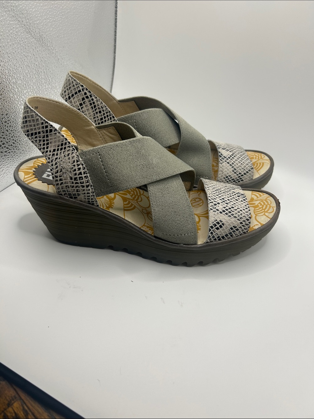 Fly London Yaji  leather platform wedge sandals size 39 US size 8-8.5 - Picture 3 of 12